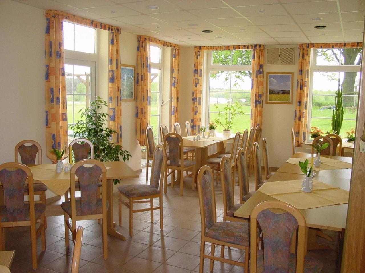 Landhotel Am Peetscher See Mirow Luaran gambar
